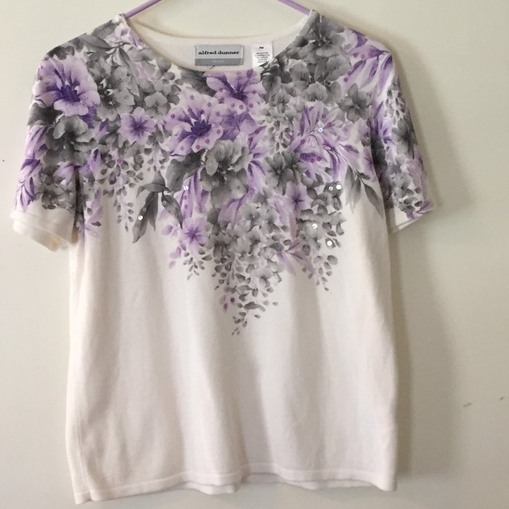Floral Sparkle Short Sleeve Light Sweater Top